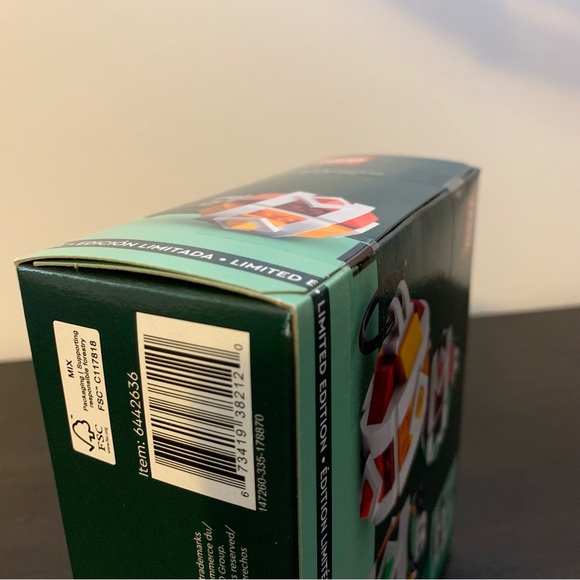 LEGO Limited Edition 2023 Christmas Decor Set 40604 (182 Pieces), NIB - Picture 12 of 16